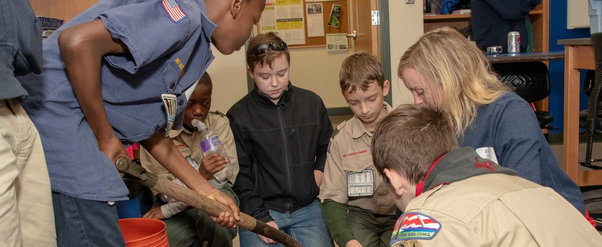 Scouts working on archeology